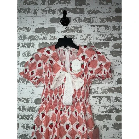 NWT! Ivy City Co Alice Dress Strawberry Novelty Print Smocked Cottagecore Dress - Picture 4 of 11